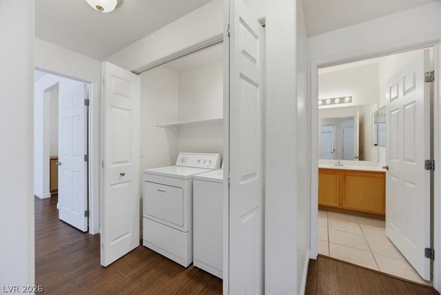 3825 Juno Beach Street 102, Las Vegas, NV 89129
