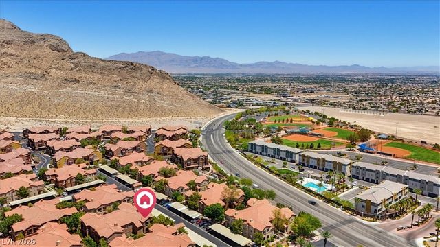 3825 Juno Beach Street 102, Las Vegas, NV 89129