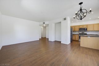 3825 Juno Beach Street 102, Las Vegas, NV 89129