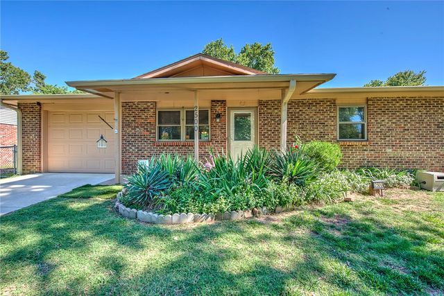 2500 N Jill Circle, Springdale, AR 72762