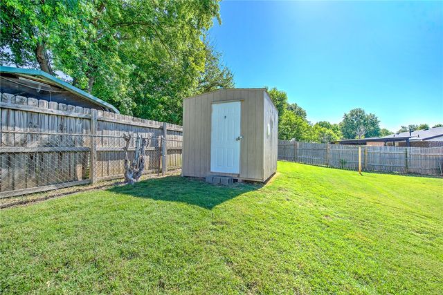 2500 N Jill Circle, Springdale, AR 72762