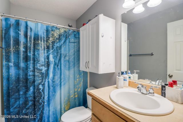 15916 Cottonwood Drive, Biloxi, MS 39532