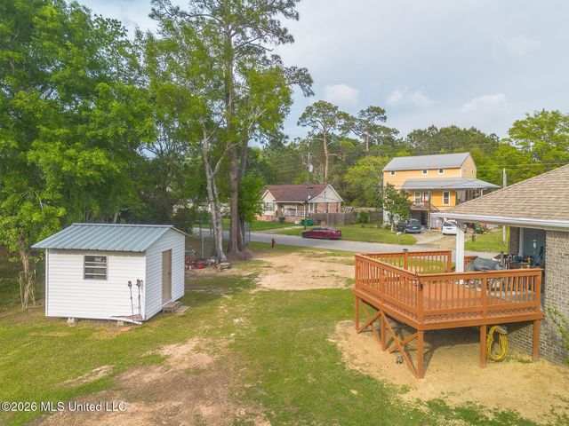 15916 Cottonwood Drive, Biloxi, MS 39532