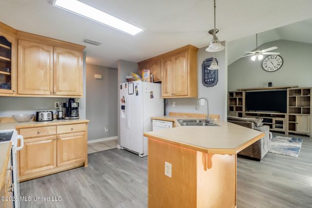 15916 Cottonwood Drive, Biloxi, MS 39532