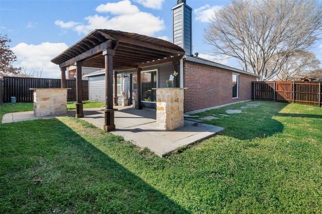 1140 Lake Haven Drive, Little Elm, TX 75068