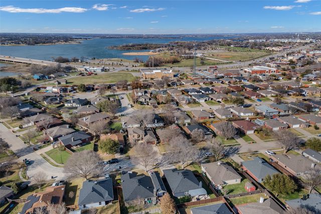 1140 Lake Haven Drive, Little Elm, TX 75068