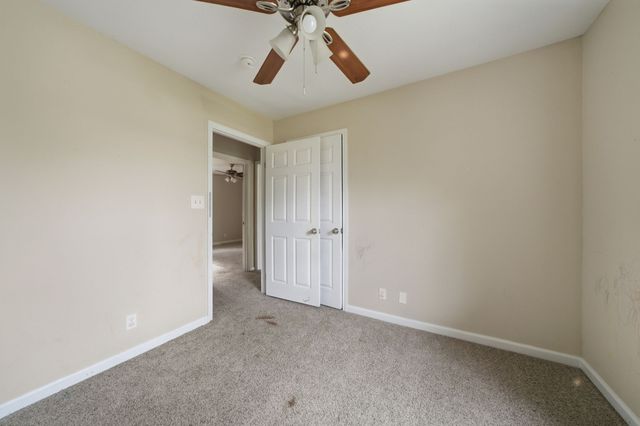 1935 Dinsmore Rd, Clarksville, TN 37040