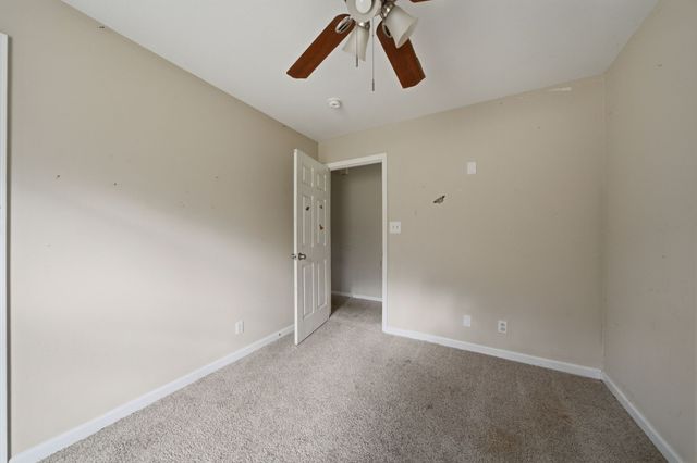 1935 Dinsmore Rd, Clarksville, TN 37040