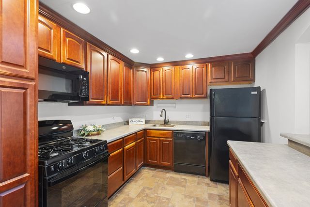 8315 Route 53 B3, Woodridge, IL 60517