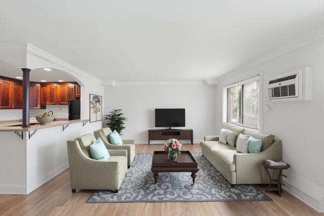 8315 Route 53 B3, Woodridge, IL 60517