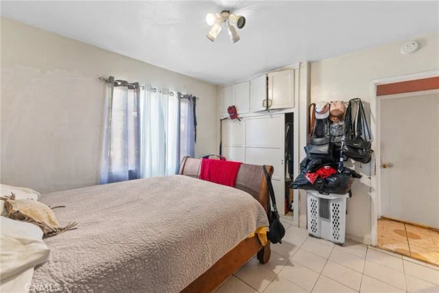 5300 Noble Street, Riverside, CA 92503