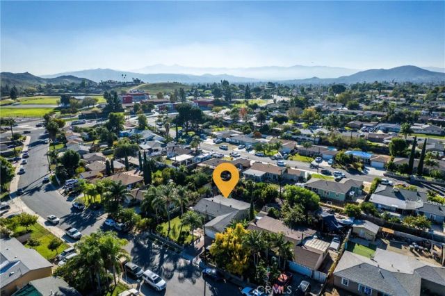 5300 Noble Street, Riverside, CA 92503