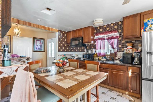 5300 Noble Street, Riverside, CA 92503