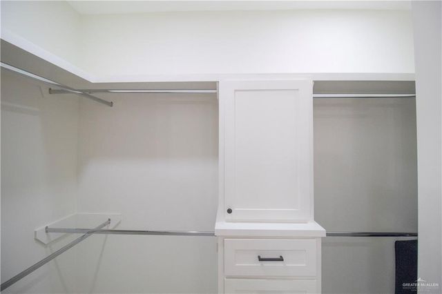 23713 Oak Hill Drive, Edcouch, TX 78538