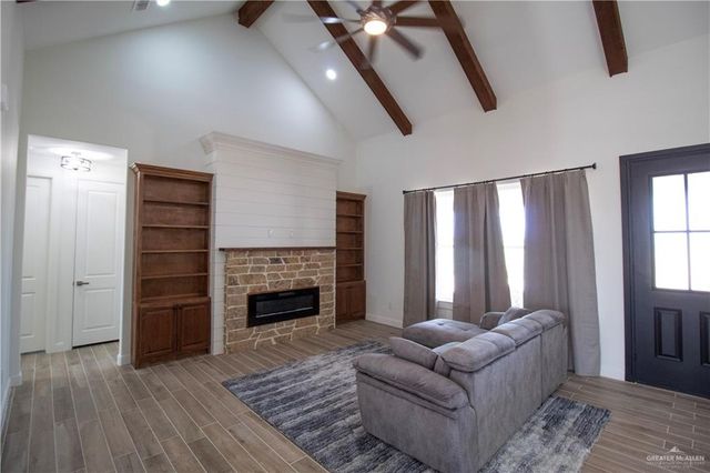 23713 Oak Hill Drive, Edcouch, TX 78538