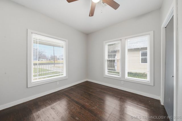 917 S Armstrong Avenue E, Bartlesville, OK 74003