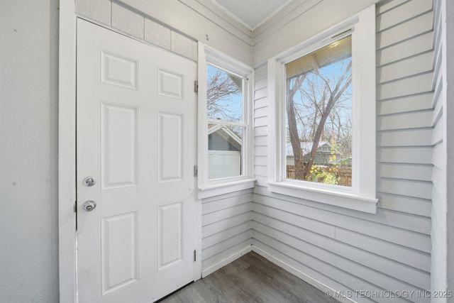 917 S Armstrong Avenue E, Bartlesville, OK 74003