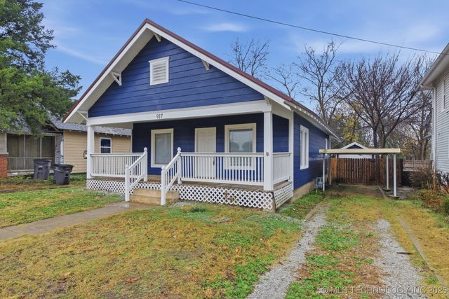 917 S Armstrong Avenue E, Bartlesville, OK 74003