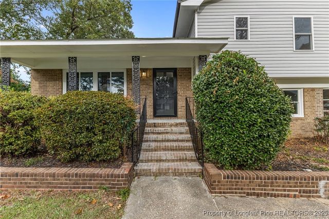 6302 Easthampton Court, Fayetteville, NC 28314