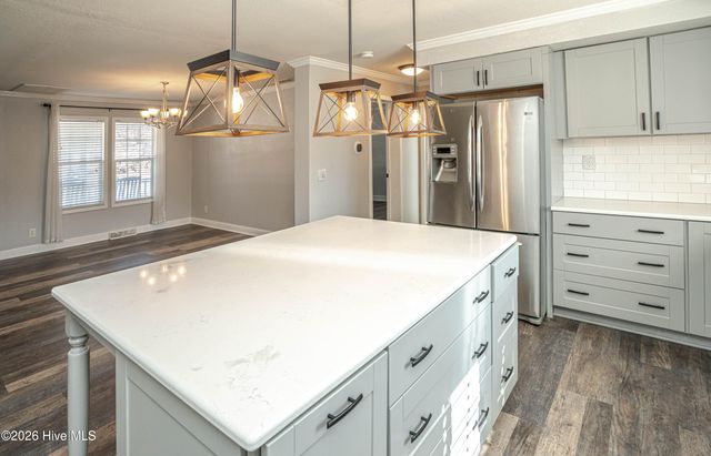 33 Sellers Cove Way NE, Winnabow, NC 28479