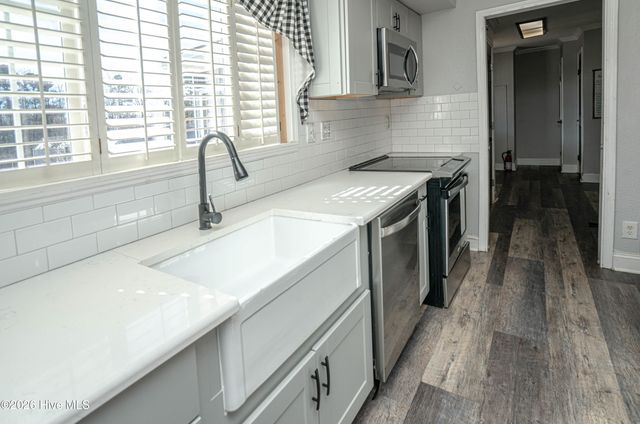 33 Sellers Cove Way NE, Winnabow, NC 28479