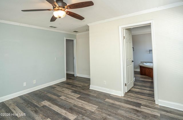 33 Sellers Cove Way NE, Winnabow, NC 28479