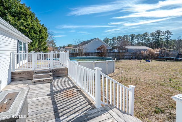 33 Sellers Cove Way NE, Winnabow, NC 28479