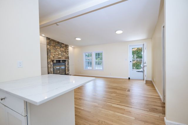 10 Crescent Park Road, Westport, CT 06880