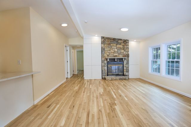 10 Crescent Park Road, Westport, CT 06880