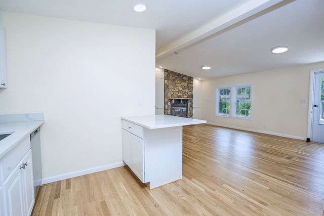 10 Crescent Park Road, Westport, CT 06880