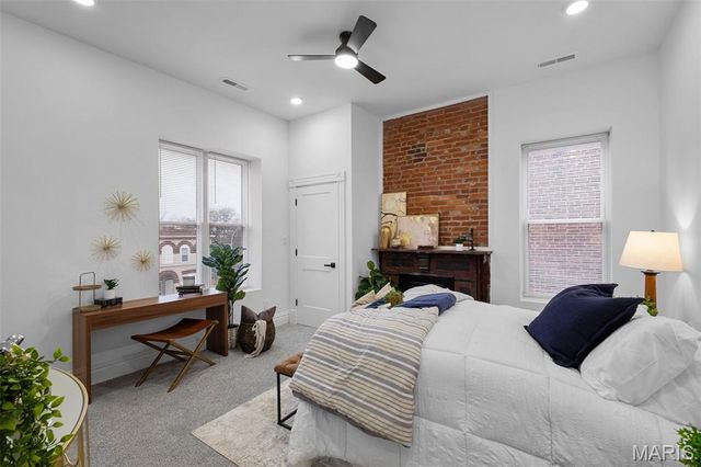 6825 Minnesota Avenue, St Louis, MO 63111