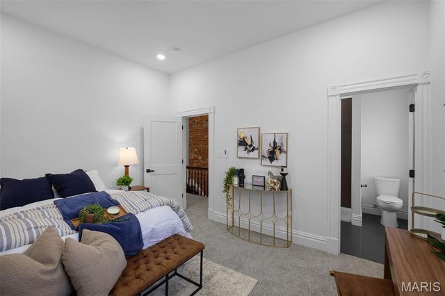 6825 Minnesota Avenue, St Louis, MO 63111