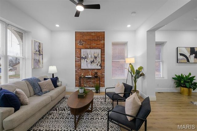 6825 Minnesota Avenue, St Louis, MO 63111