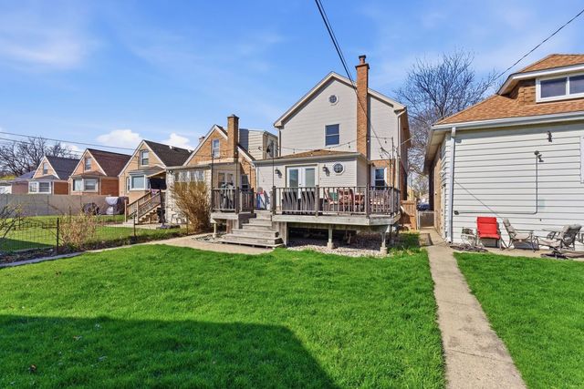 5325 N Meade Avenue, Chicago, IL 60630