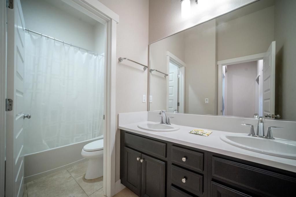 Image 8 of property listing at 15050 Breckinridge Avenue, Marina, CA 93933