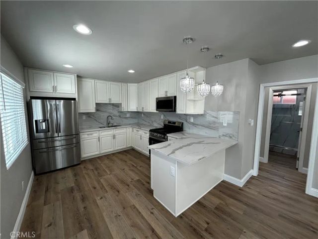 2722 E WALL Street C-D, Signal Hill, CA 90755