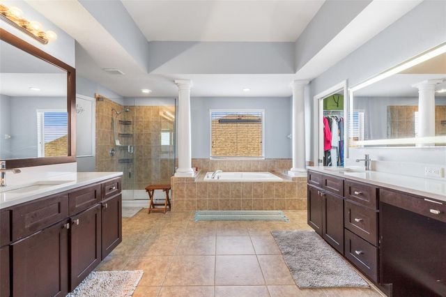 10744 BREAKING ROCKS DRIVE, Tampa, FL 33647