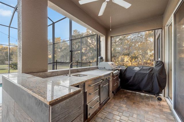 10744 BREAKING ROCKS DRIVE, Tampa, FL 33647