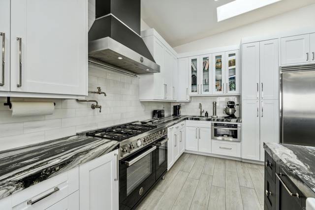 4230 Orchard Avenue, San Diego, CA 92107