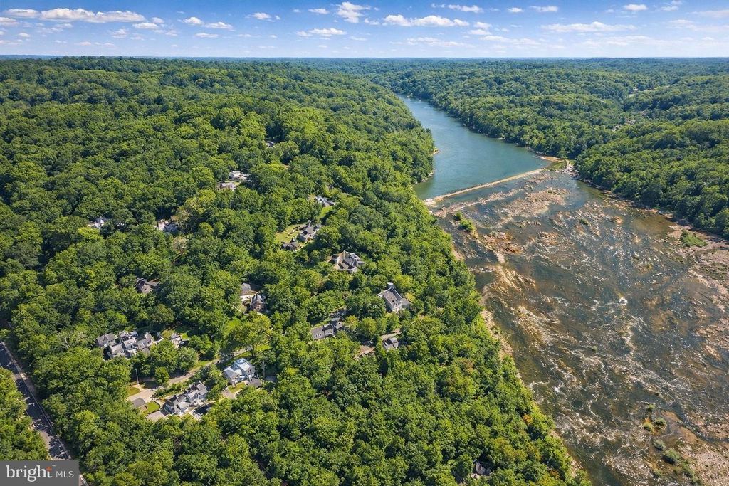 1159 CREST LN, Mclean, VA 22101