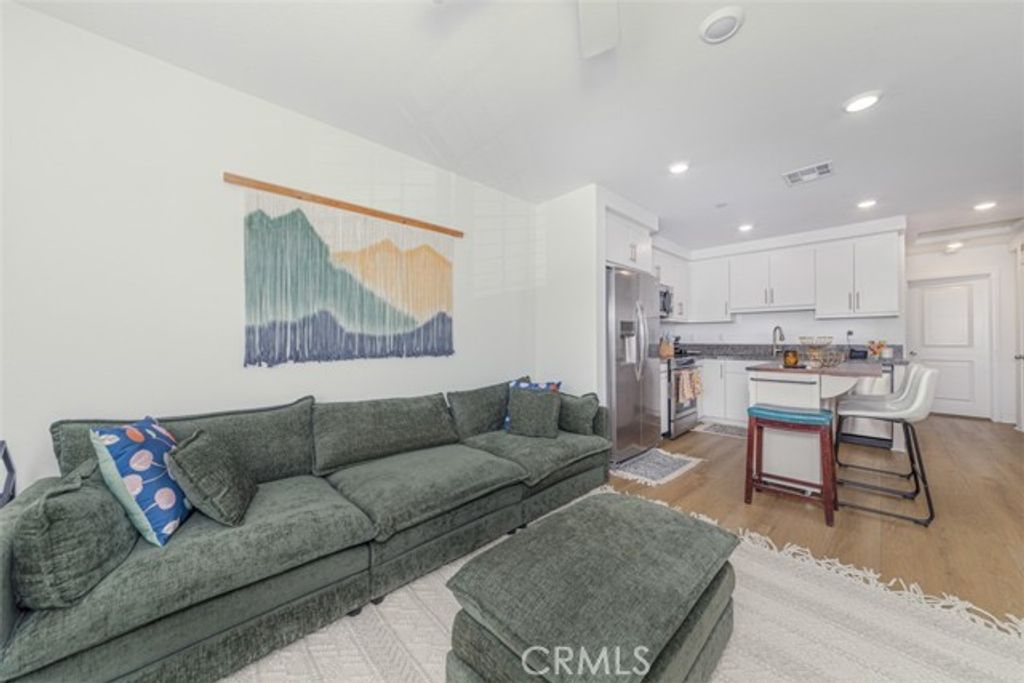 7395 Olive Grove St, Riverside, CA 92507