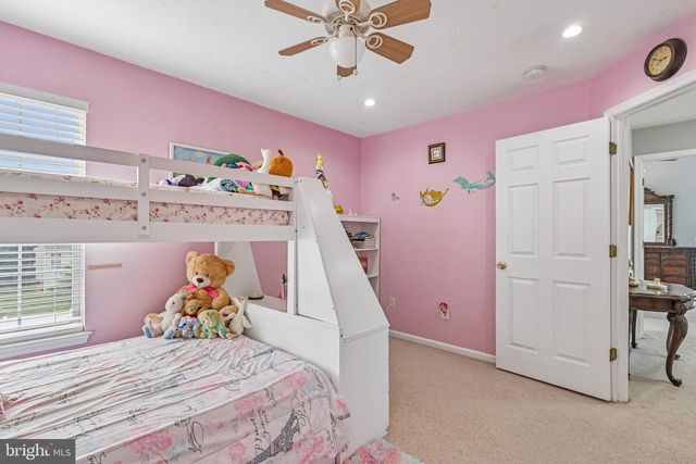 27 QUEENSBORO TER, Hightstown, NJ 08520