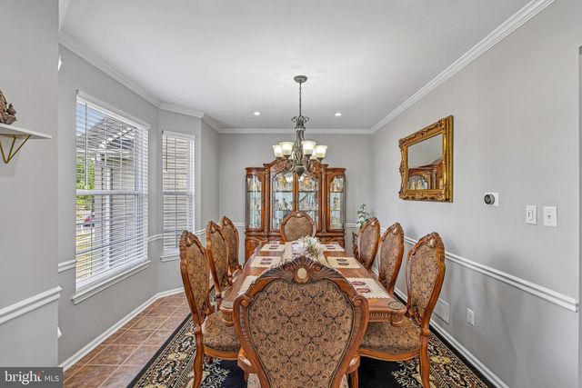 27 QUEENSBORO TER, Hightstown, NJ 08520