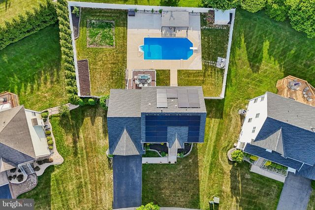 27 QUEENSBORO TER, Hightstown, NJ 08520