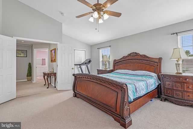 27 QUEENSBORO TER, Hightstown, NJ 08520