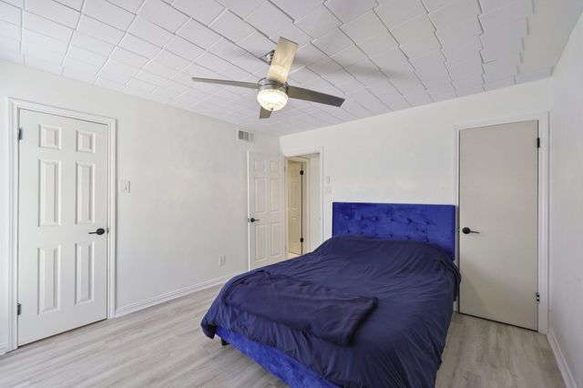 9520 Royal Lane 110, Dallas, TX 75243