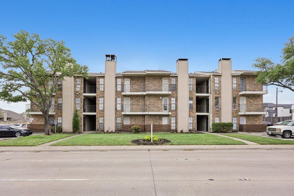 9520 Royal Lane 110, Dallas, TX 75243
