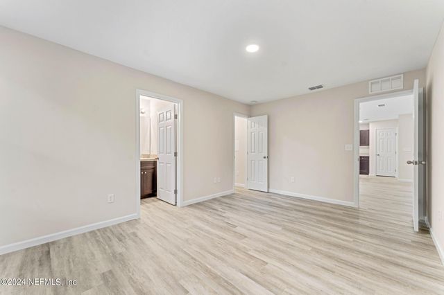 5428 CHENANGO Boulevard, Jacksonville, FL 32254