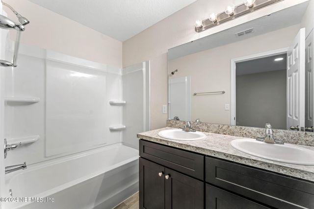 5428 CHENANGO Boulevard, Jacksonville, FL 32254