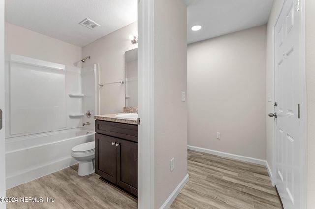 5428 CHENANGO Boulevard, Jacksonville, FL 32254